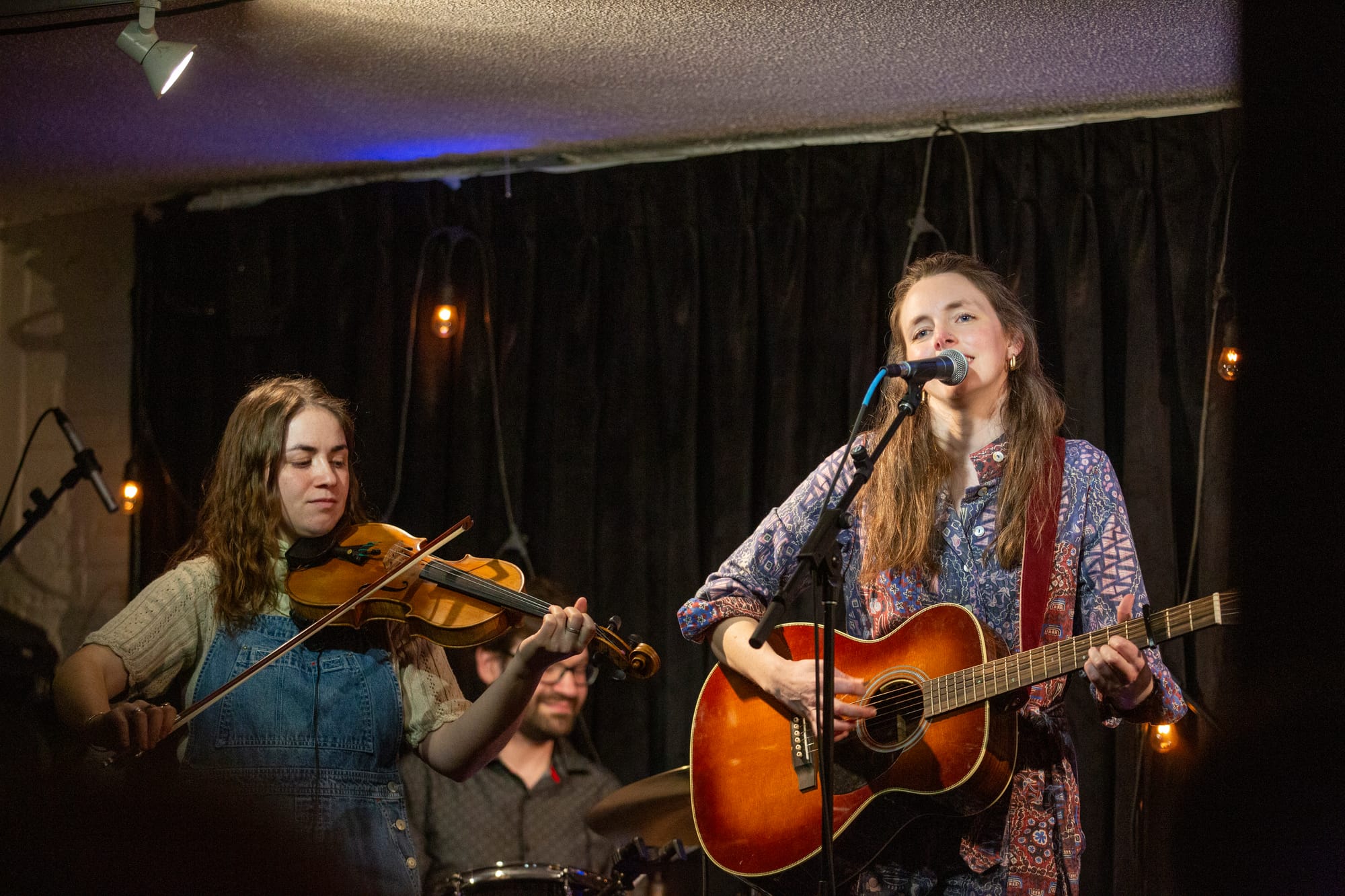 Conjuring Ethereal Magic: Lindsay Foote's Captivating Performance at Club Passim